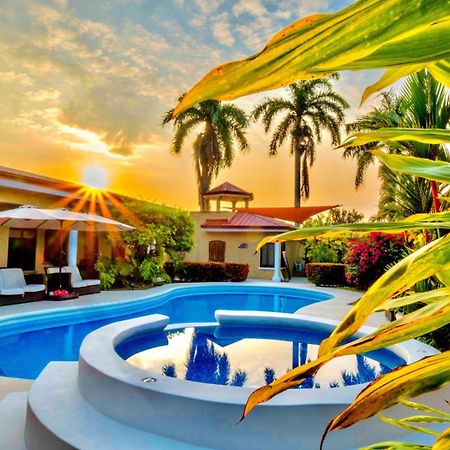יקו Las Brisas Resort And Villas מראה חיצוני תמונה