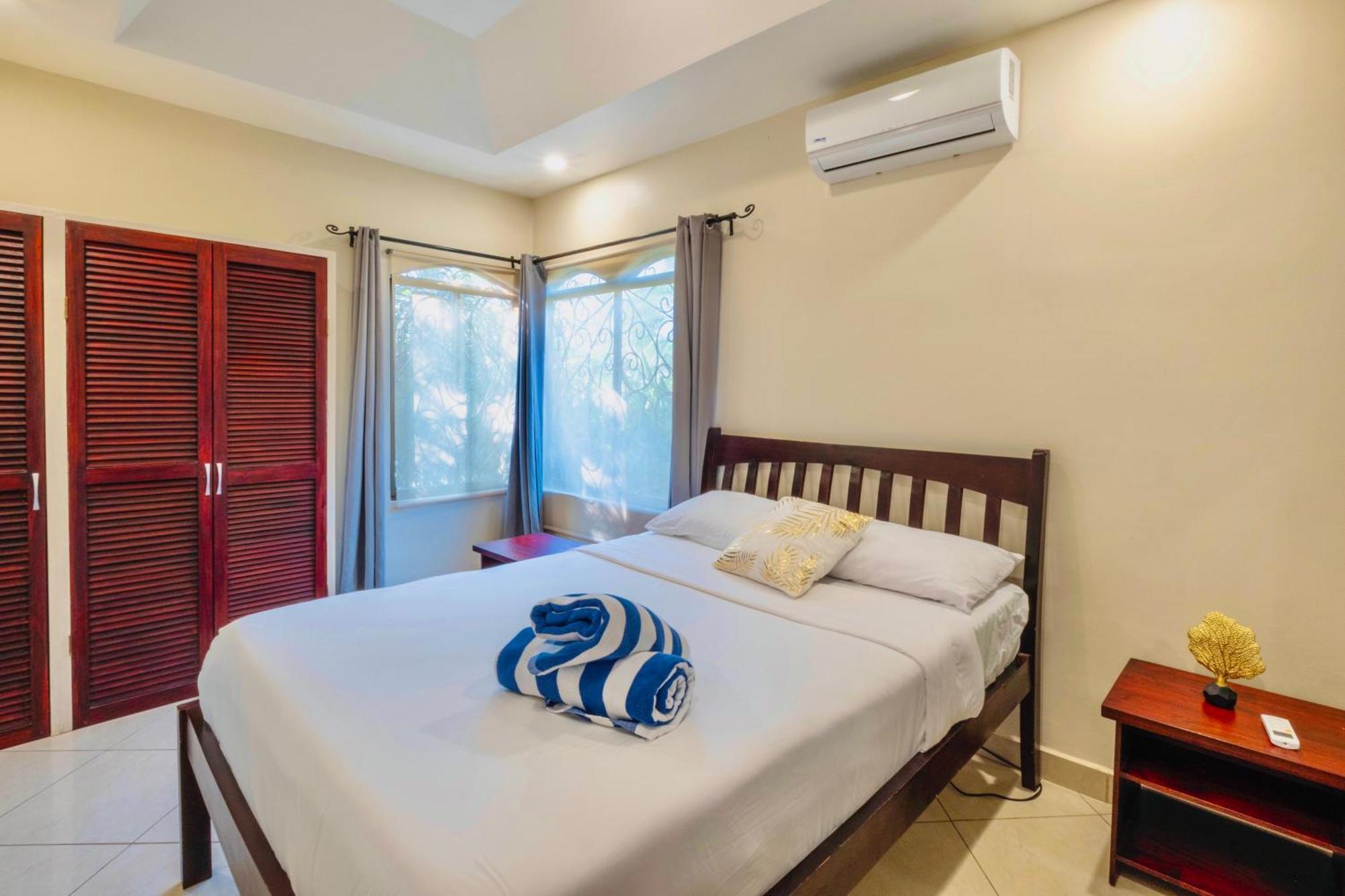 יקו Las Brisas Resort And Villas חדר תמונה